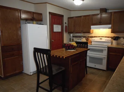 41 Anair Drive Hardwick VT 05843