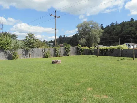 41 Anair Drive Hardwick VT 05843