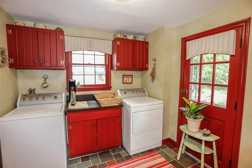 70 Tenney Hill Road Dunbarton NH 03046