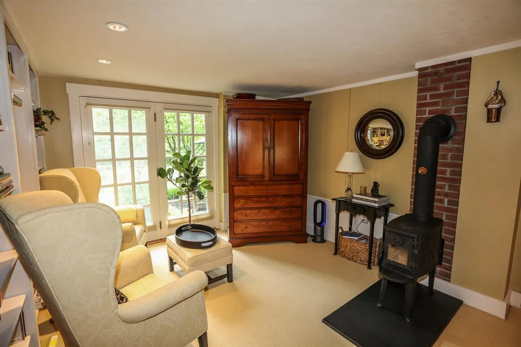 70 Tenney Hill Road Dunbarton NH 03046