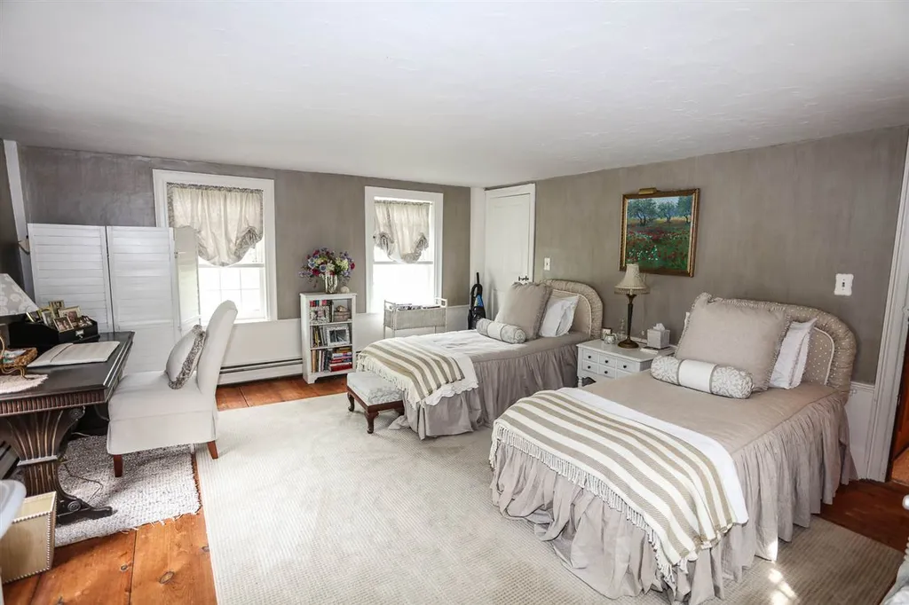 70 Tenney Hill Road Dunbarton NH 03046