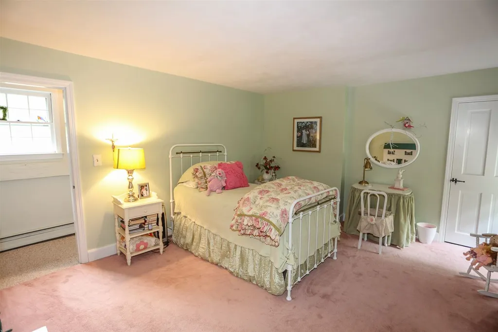 70 Tenney Hill Road Dunbarton NH 03046