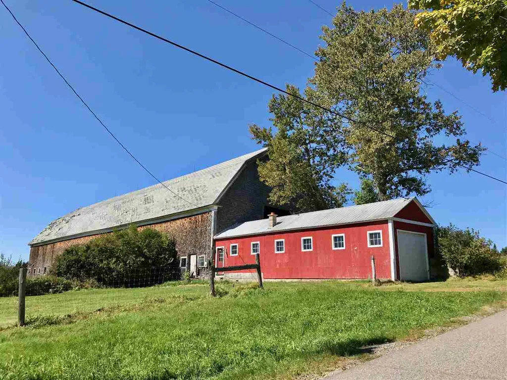 Diamond Pond Road Colebrook NH 03576