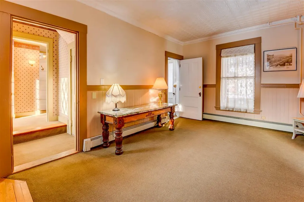 120 Cottage Street Littleton NH 03561