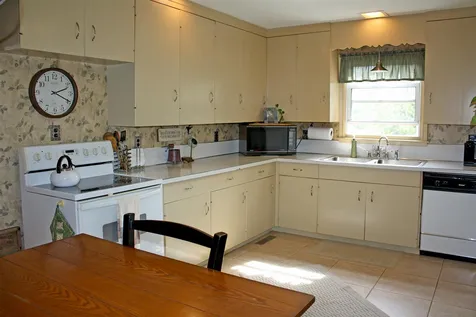 55 Sears Farm Road Ludlow VT 05149
