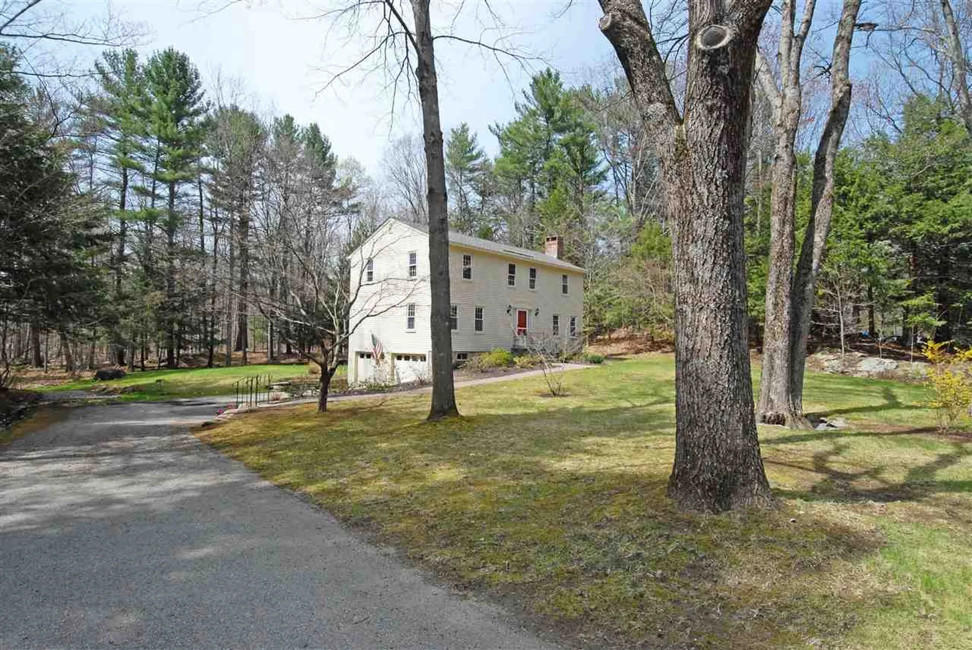 31 Woodridge Road Durham NH 03824