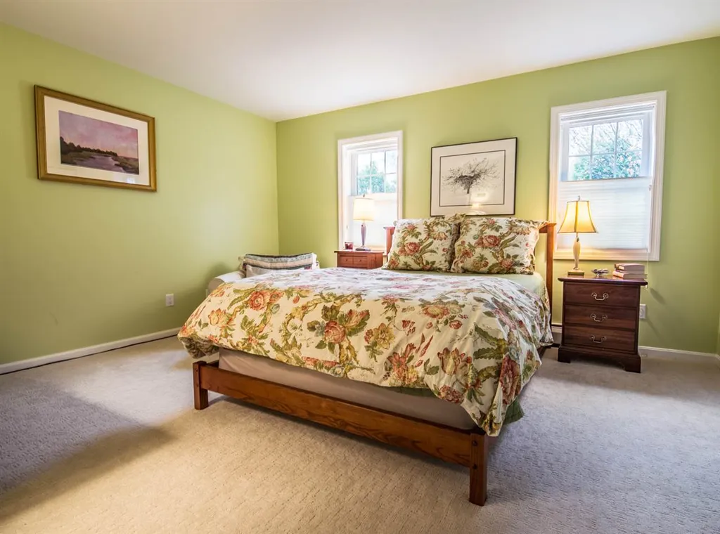 148 Hayes Avenue South Burlington VT 05403