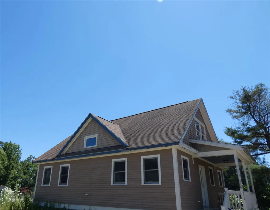11 Baldwin Street Nashua NH 03064