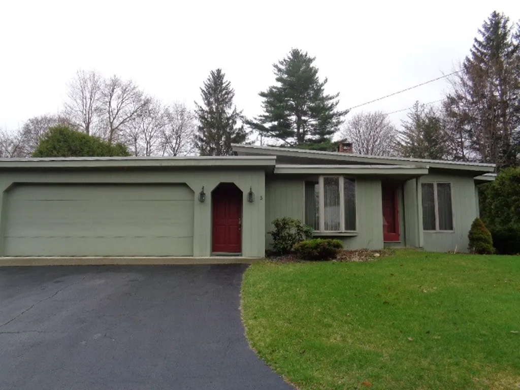 82 Belle-fred Drive Randolph VT 05060