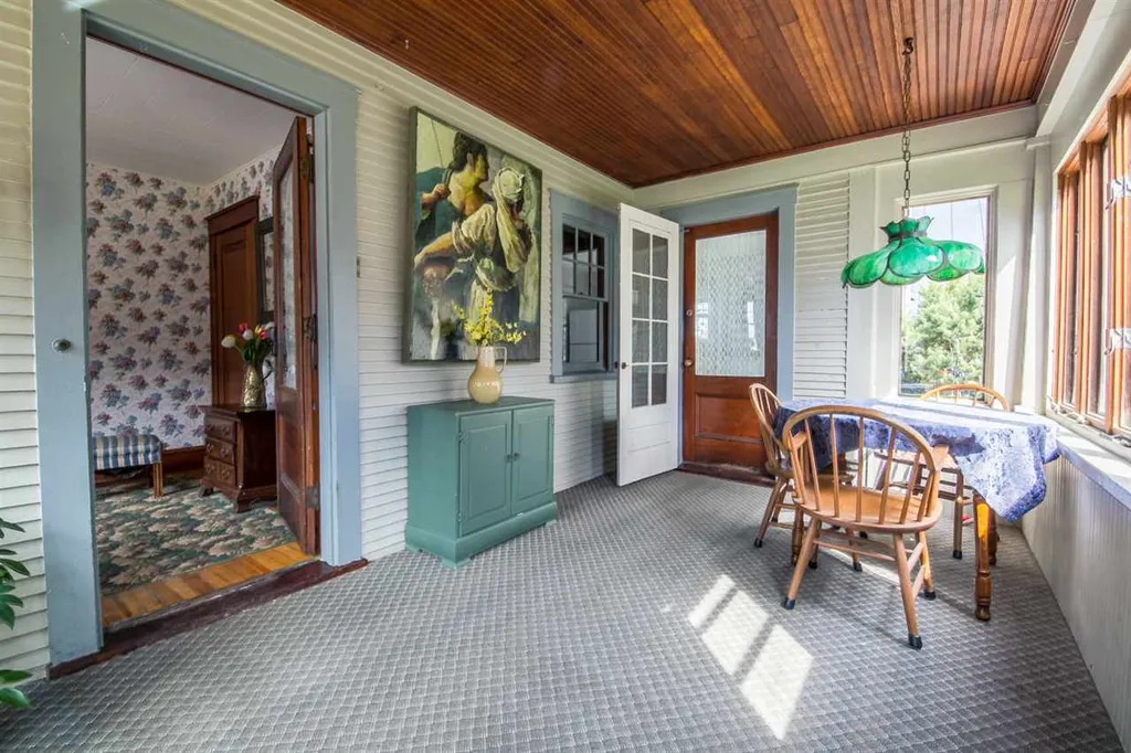 352 South Winooski Avenue Burlington VT 05401