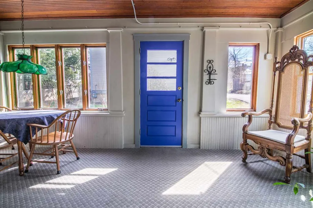 352 South Winooski Avenue Burlington VT 05401