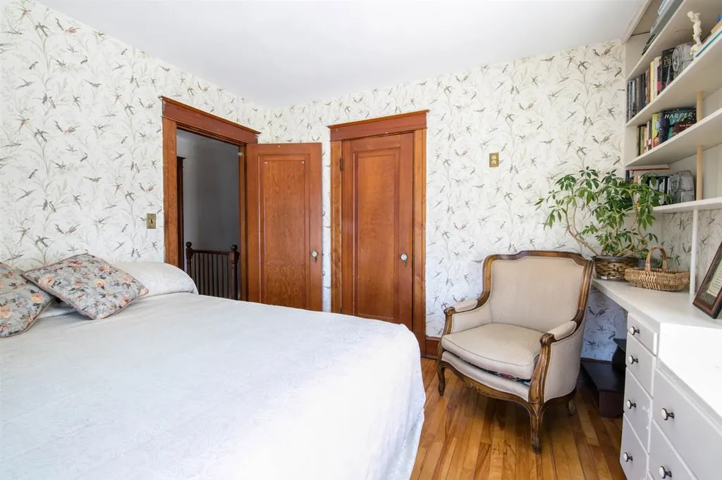 352 South Winooski Avenue Burlington VT 05401