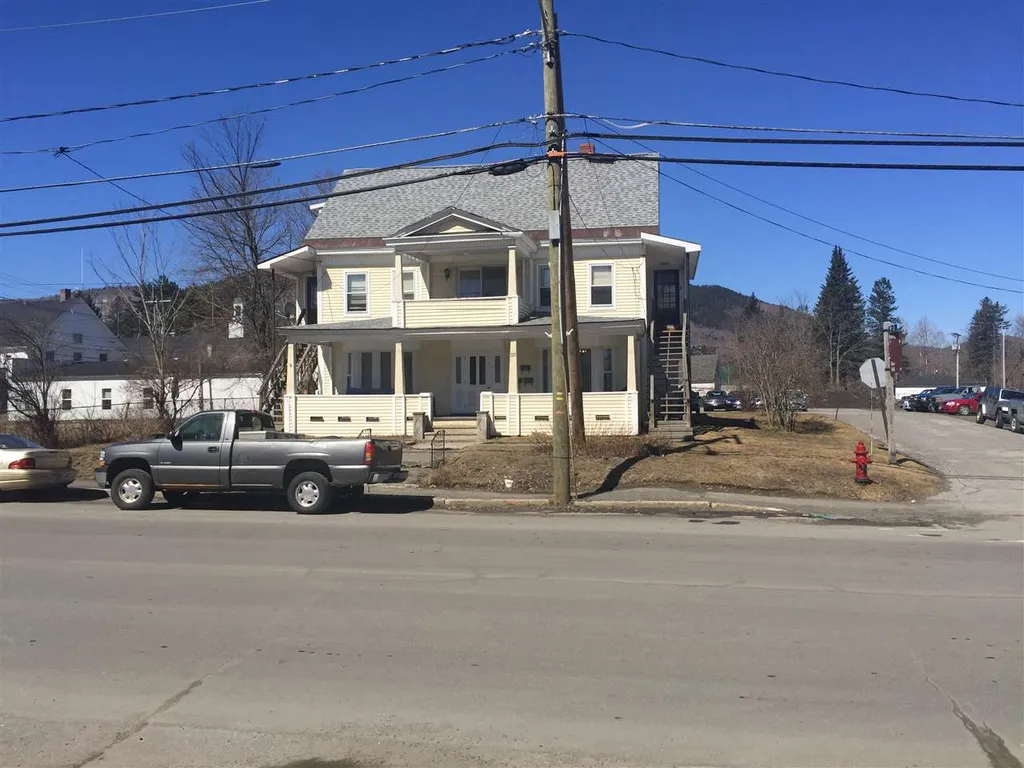 127 Main Street Colebrook NH 03576