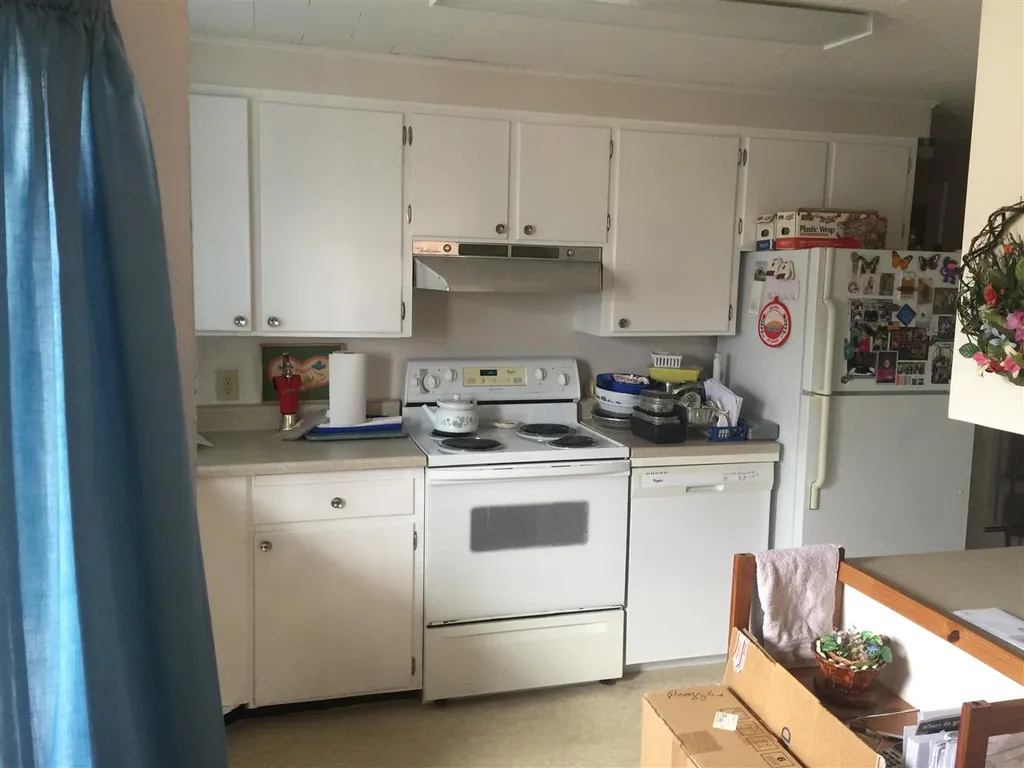 127 Main Street Colebrook NH 03576