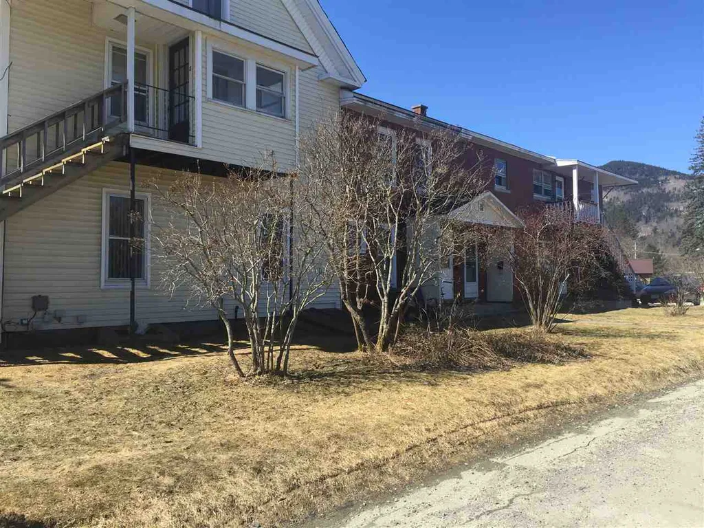 127 Main Street Colebrook NH 03576