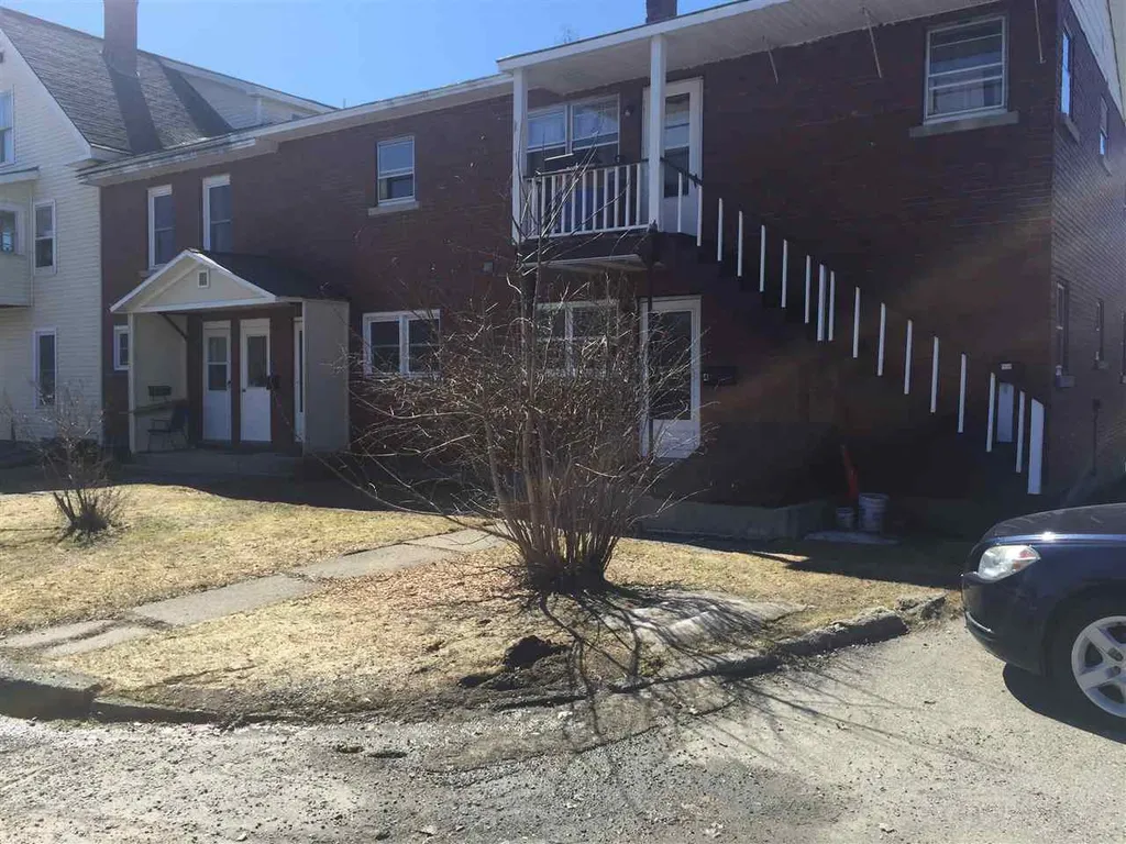 127 Main Street Colebrook NH 03576