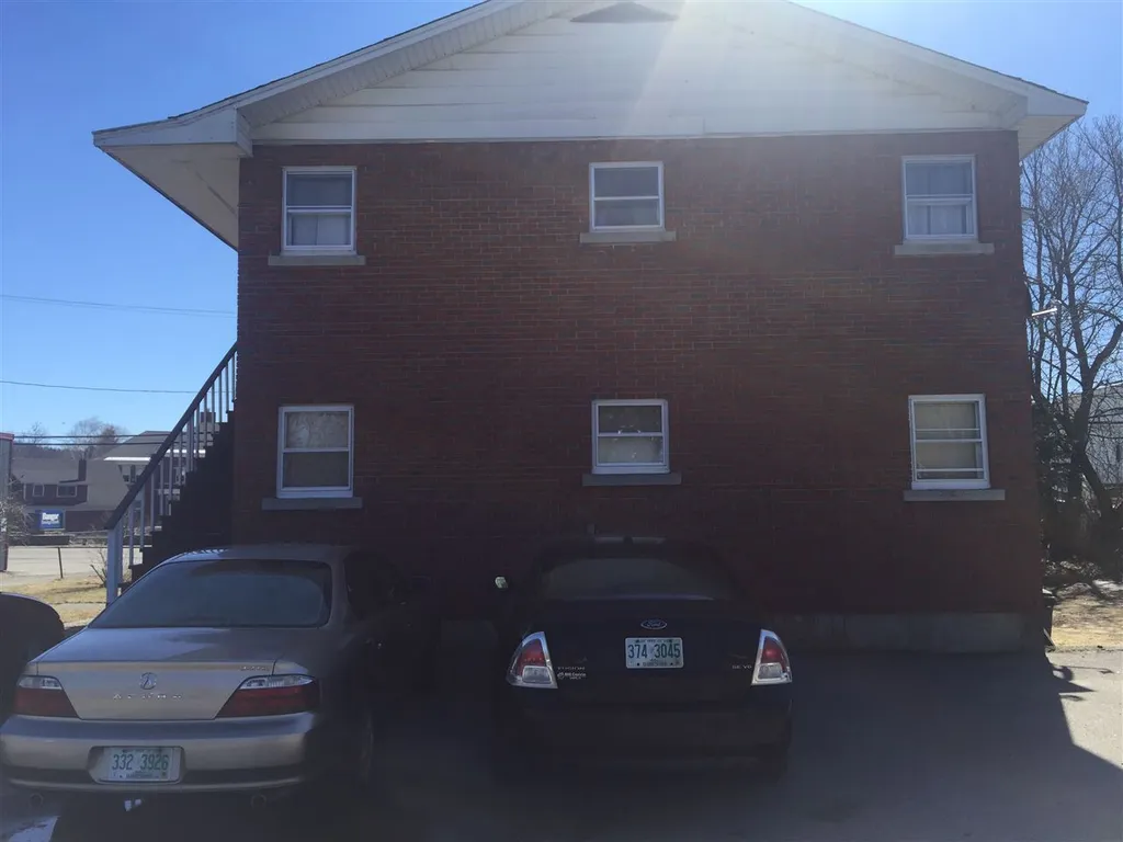 127 Main Street Colebrook NH 03576