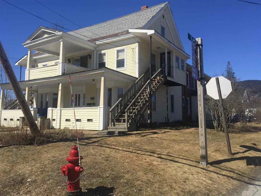 127 Main Street Colebrook NH 03576