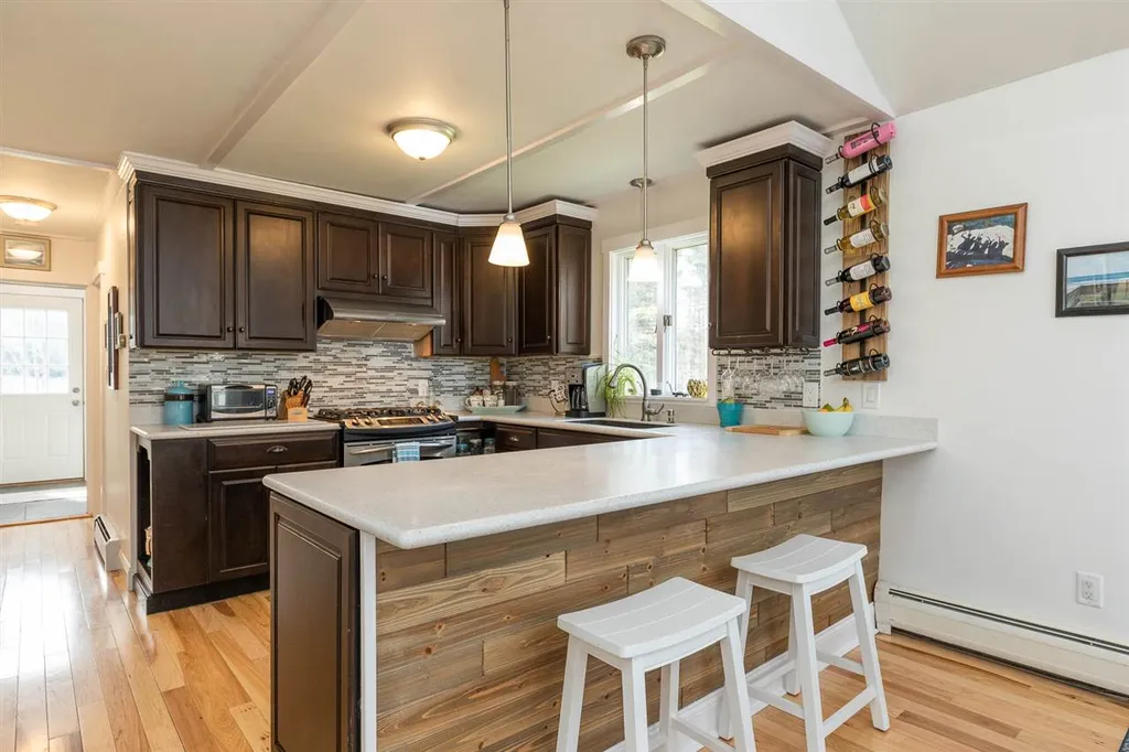 252 Exeter Road Hampton Falls NH 03844