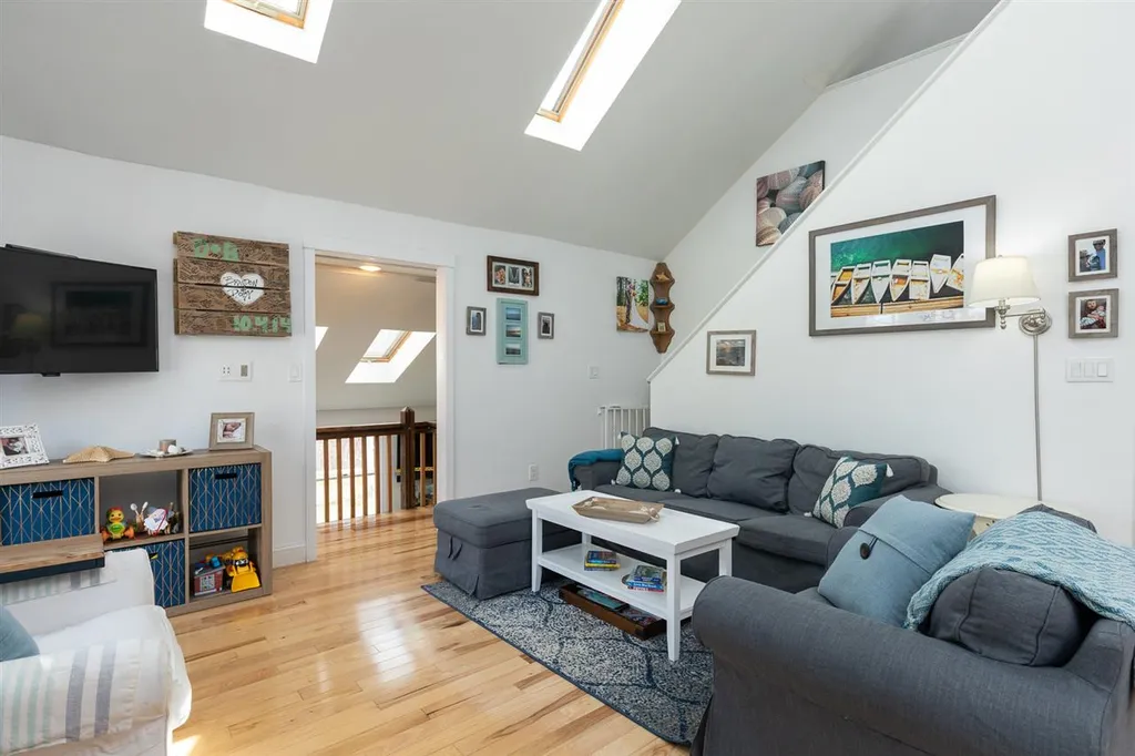 252 Exeter Road Hampton Falls NH 03844