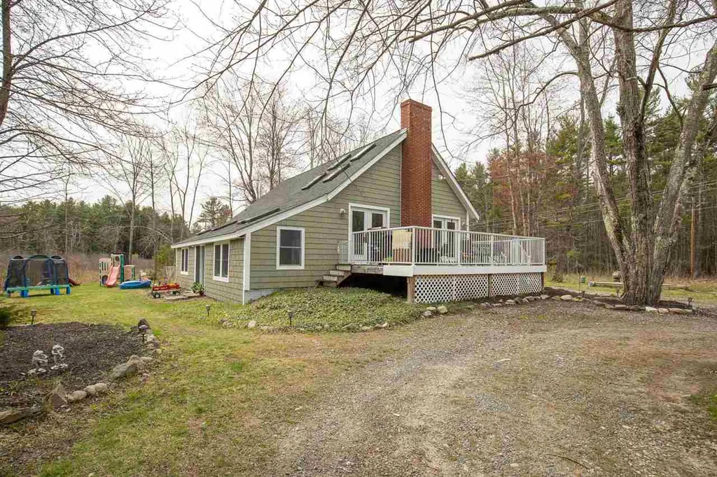 252 Exeter Road Hampton Falls NH 03844