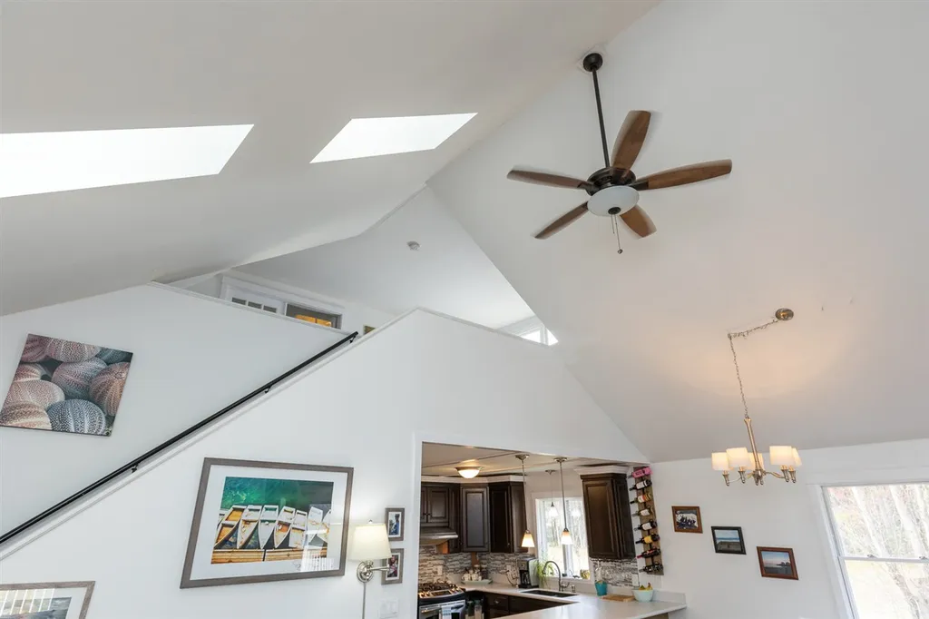252 Exeter Road Hampton Falls NH 03844