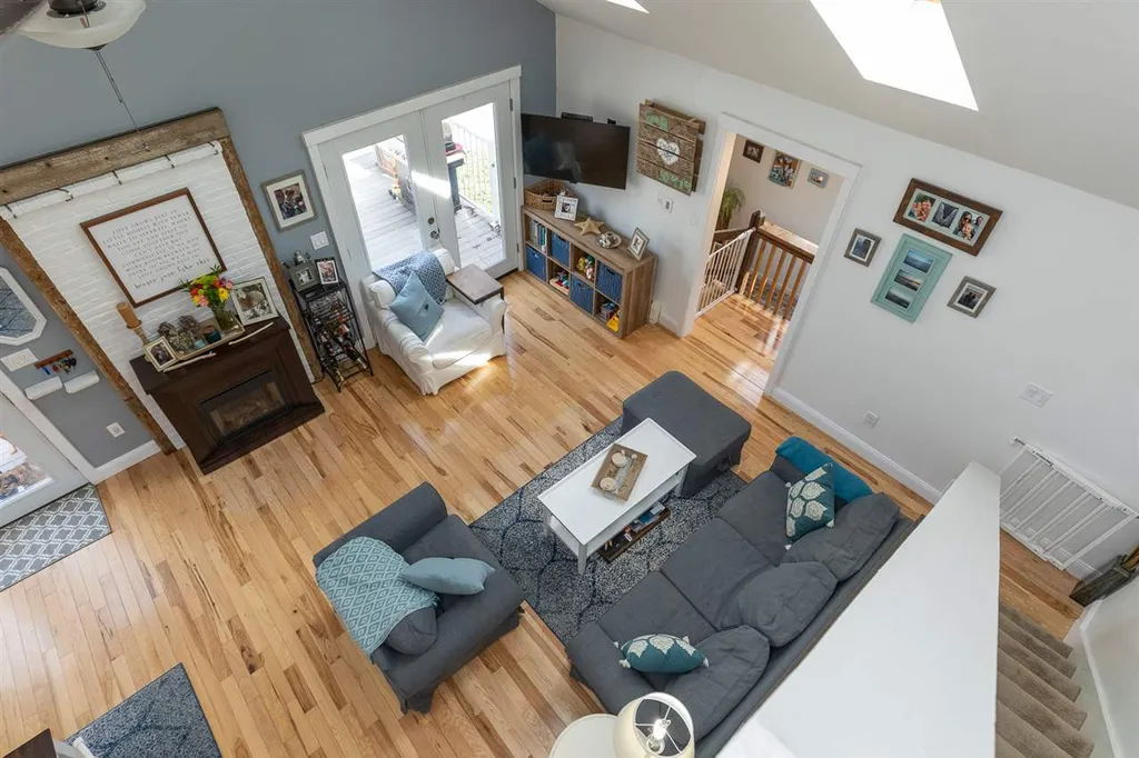 252 Exeter Road Hampton Falls NH 03844