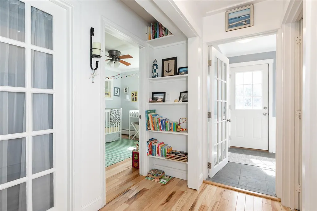 252 Exeter Road Hampton Falls NH 03844