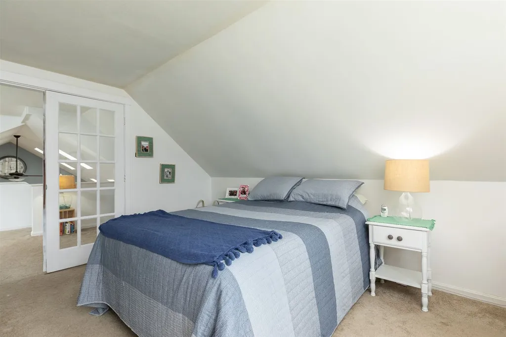 252 Exeter Road Hampton Falls NH 03844