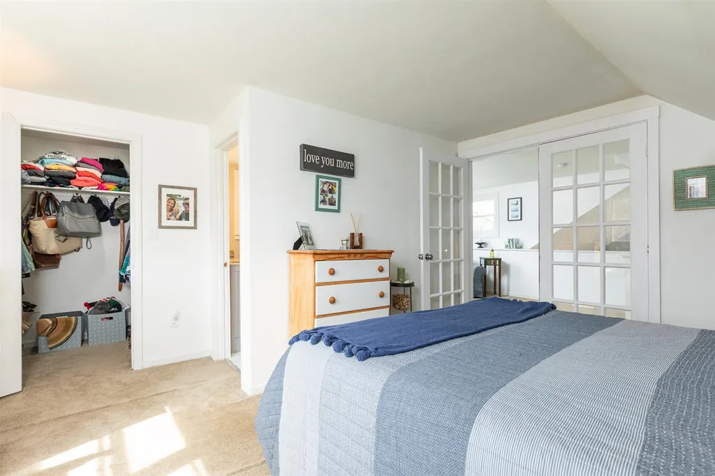 252 Exeter Road Hampton Falls NH 03844