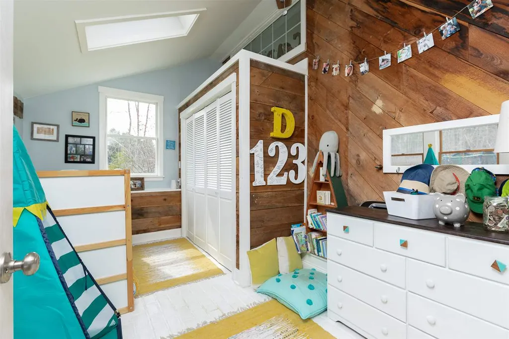 252 Exeter Road Hampton Falls NH 03844