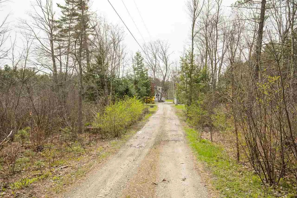 252 Exeter Road Hampton Falls NH 03844