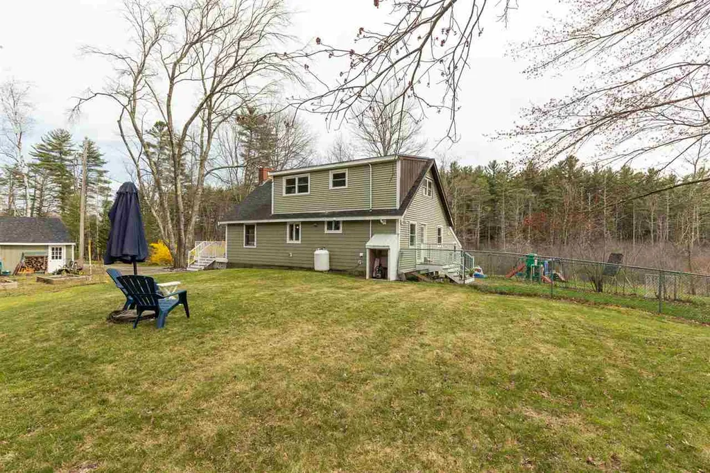 252 Exeter Road Hampton Falls NH 03844