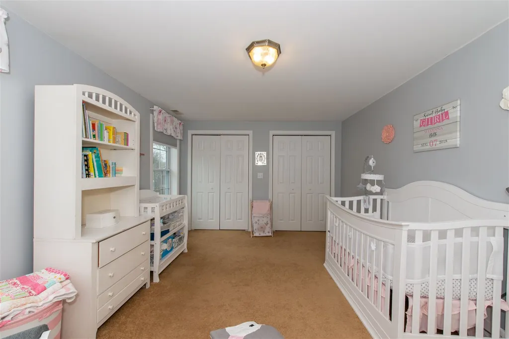 6 Pearson Way Epping NH 03042