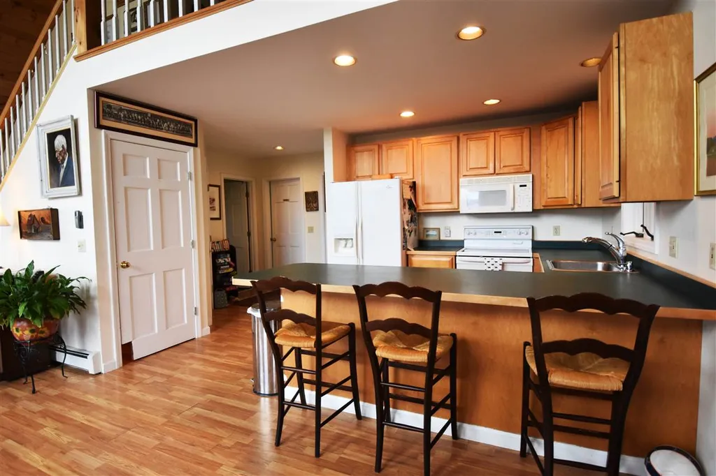 283 Round Barn Road Ferrisburgh VT 05456