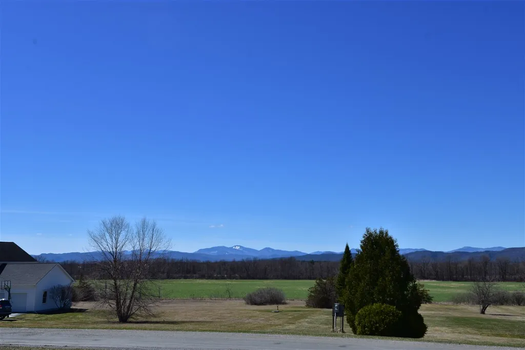 283 Round Barn Road Ferrisburgh VT 05456