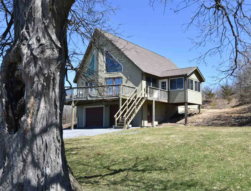 283 Round Barn Road Ferrisburgh VT 05456