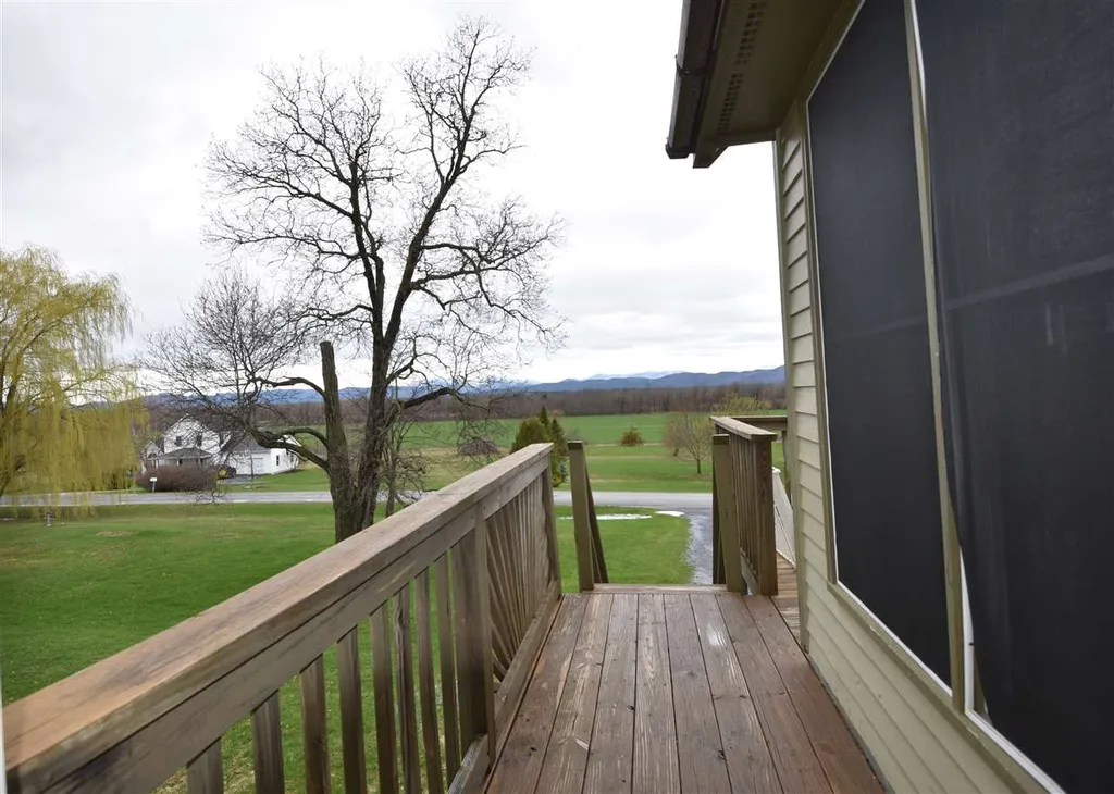 283 Round Barn Road Ferrisburgh VT 05456