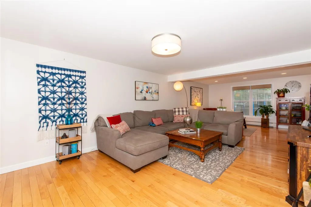 16 Woodland Road Dover NH 03820