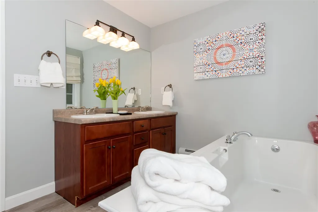 16 Woodland Road Dover NH 03820