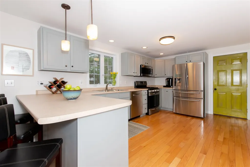 16 Woodland Road Dover NH 03820