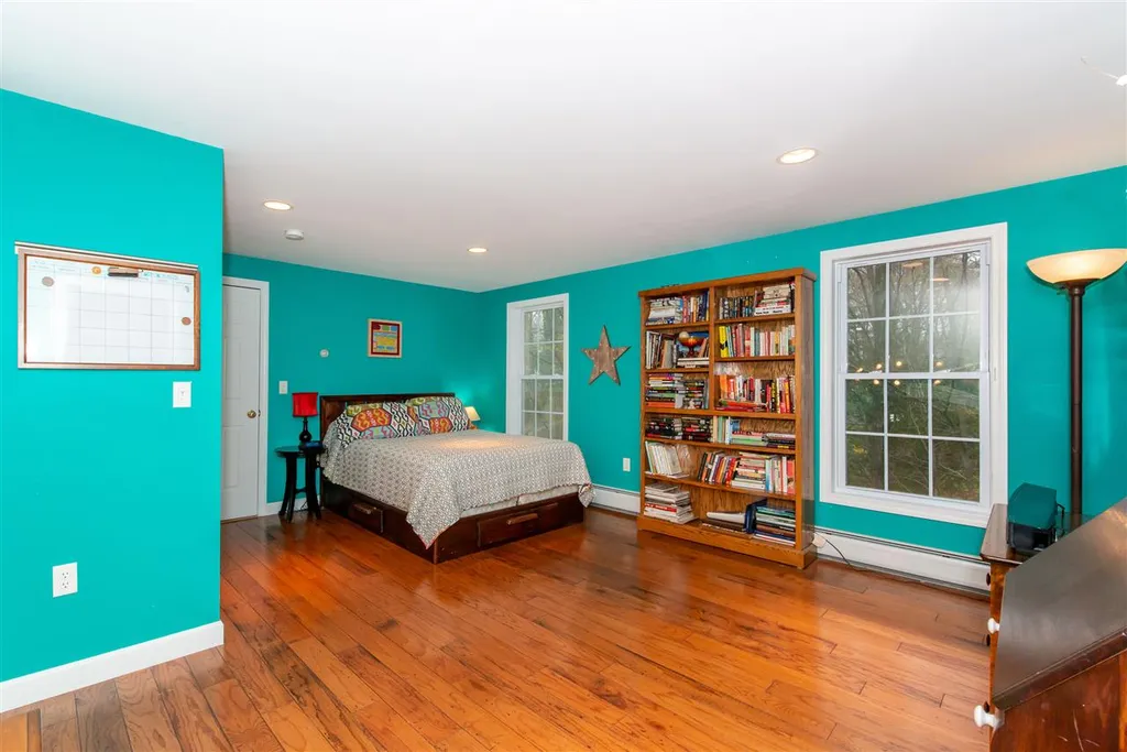 16 Woodland Road Dover NH 03820