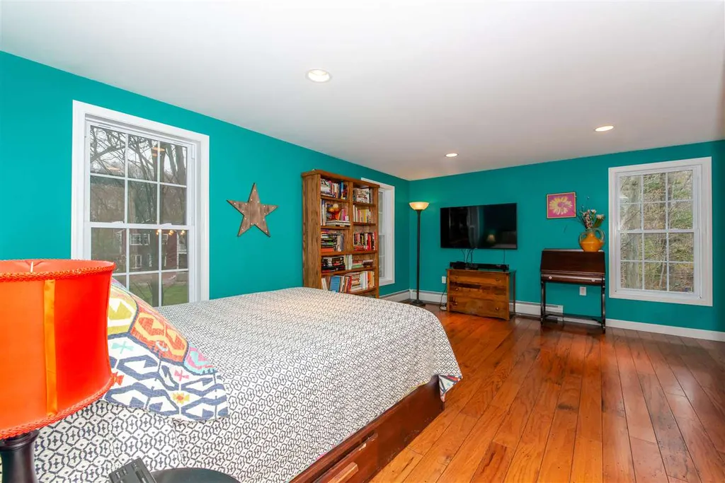 16 Woodland Road Dover NH 03820