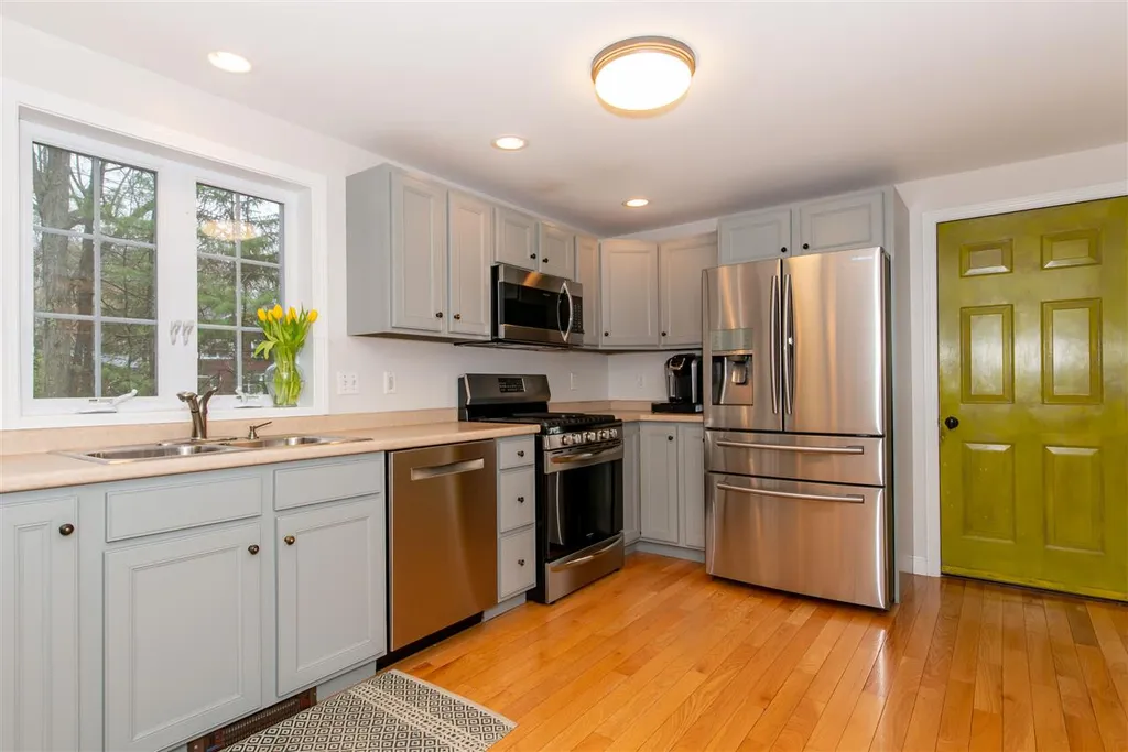 16 Woodland Road Dover NH 03820