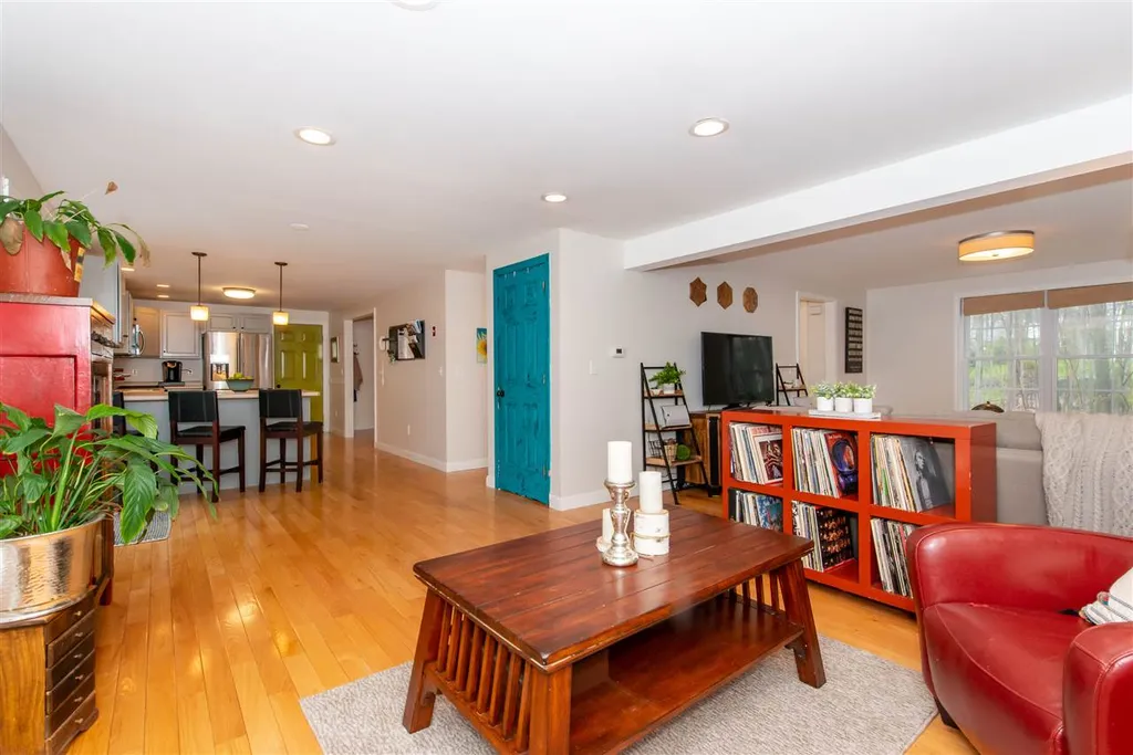 16 Woodland Road Dover NH 03820