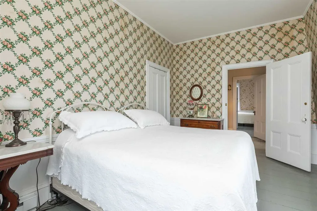 9 Atlantic Avenue North Hampton NH 03862
