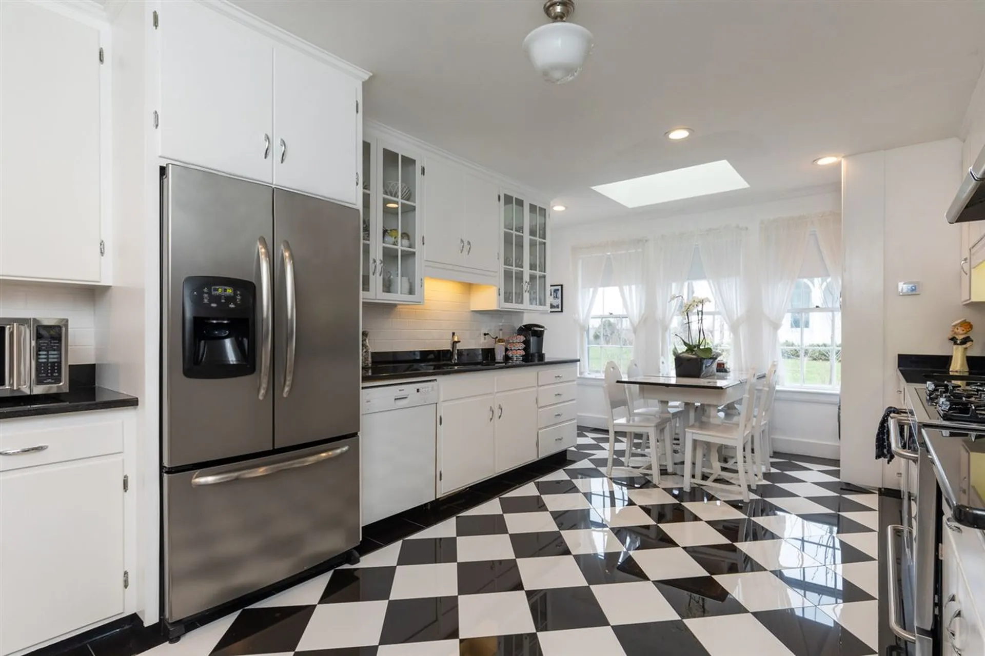 9 Atlantic Avenue North Hampton NH 03862