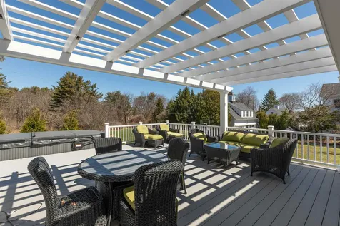 9 Atlantic Avenue North Hampton NH 03862