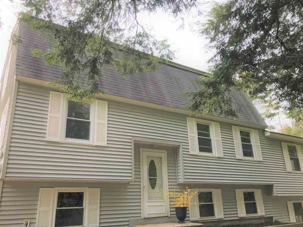 375 Whittier Drive Fremont NH 03044