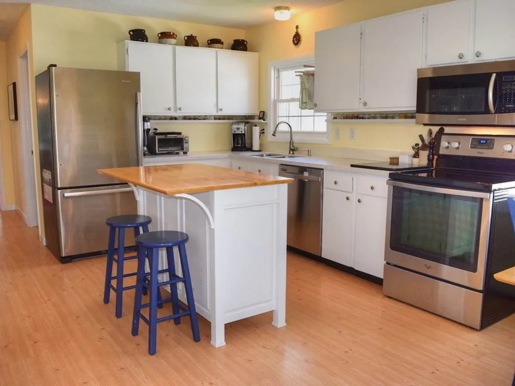 988 Prindle Road Charlotte VT 05445